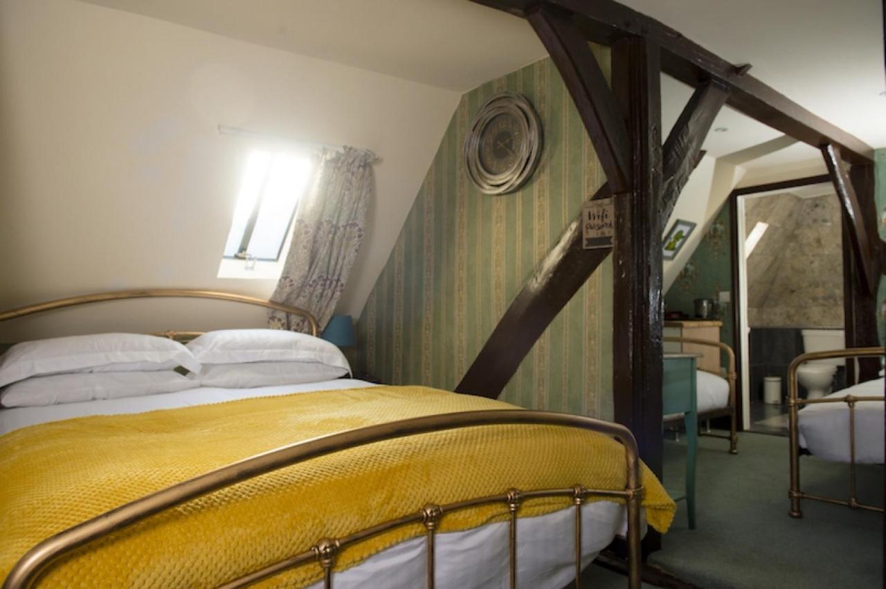 The Sun Hotel Canterbury Szoba fotó